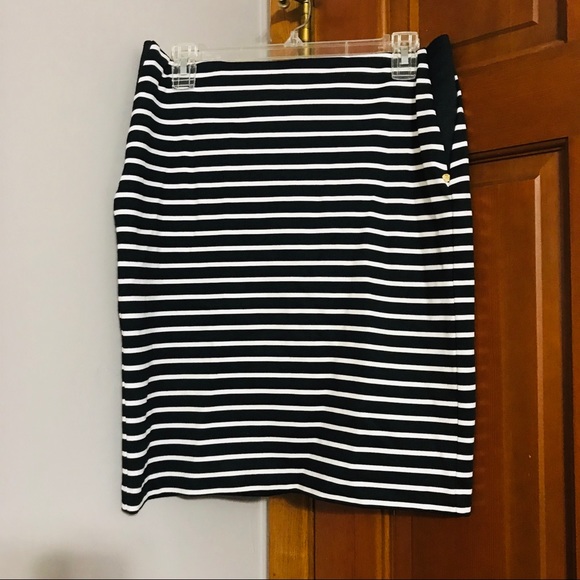 Anne Klein Dresses & Skirts - 🔸3/$7 BUNDLE 🔸 Anne Klein Pencil Skirt